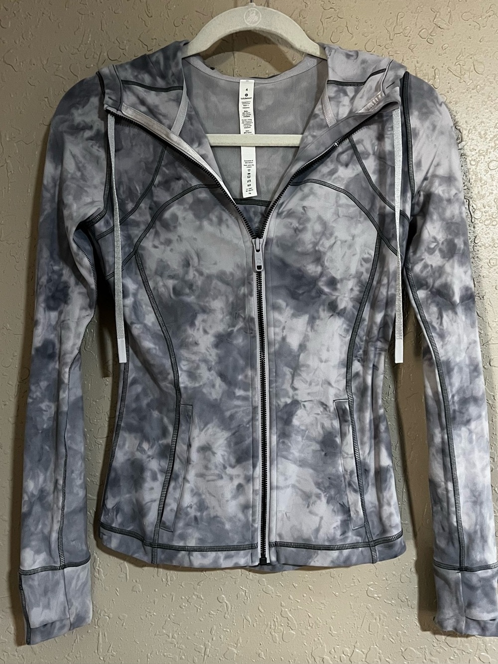Lululemon Define Hooded Jacket Size 4